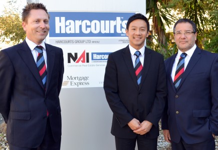 General Manager NAI Harcourts Michael Grainger, Nicolas Ching and NAI Harcourts Auckland Central business owner George Erdos.